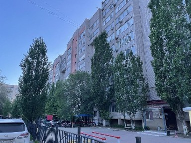 Продам 1 ком кв на 12 мкр 14,5 млн