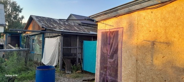 Продам бревенчатый дом