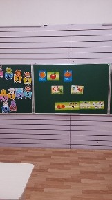 Сдам в субаренду кабинет для репетиторства детей 5-7 лет.