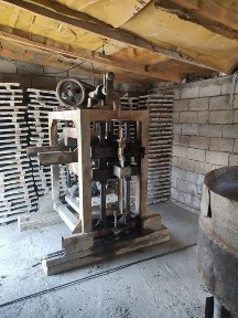 Продам базу изготовление пенаблока пескаблока колец на септик крышки