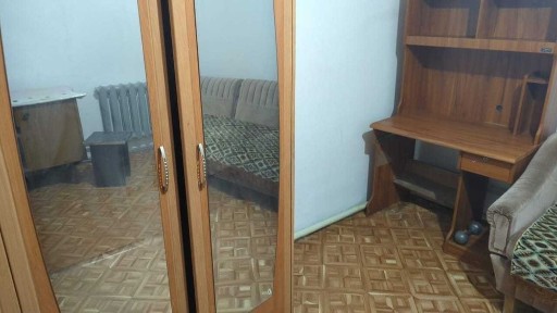 Сдаётся одна комната, частично мебелирована