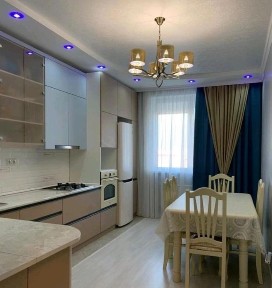 Посуточно квартира жк Абырой
