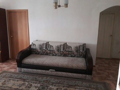 Продам 3 к. кв, район Акации, 2/4, кирп. д. или обмен на 1 к. кв
