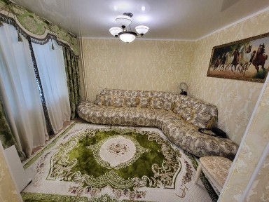 Продам трехкомнатную квартиру в районе КЖБИ