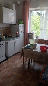 Р-н ДК Зенит- Саяхат, 2 комн. кв., улуч. план 50 кв. м за 13.8 млн