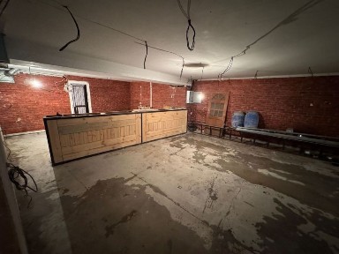 Сдаётся в аренду коммерческое помещение ! ЦОКОЛЬНЫЙ ЭТАЖ!