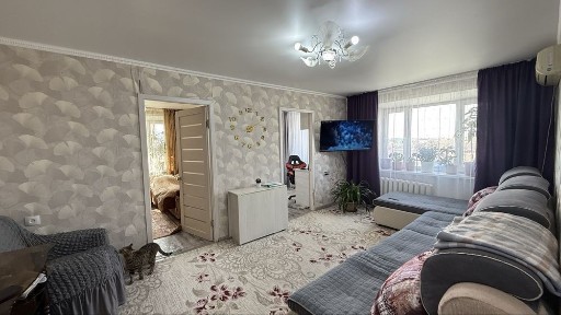 Продается 4х комнатная квартира по ул. Абая 93