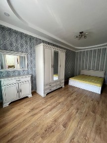 Продам двушку, Тлендиева 223