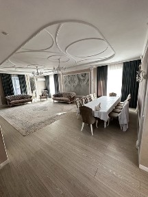 Продам дом три уровня 2 этажа и цоколь 5 комнат