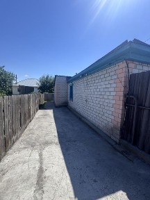 Продается дом с баней и летней кухней в хорошем состоянии