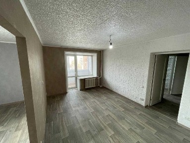 Продаётся 3-комнатная квартира ул. Славского, 16 («Свечка»)