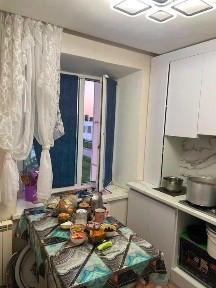 Продается 3-комнатная квартира в 4 микрорайоне
