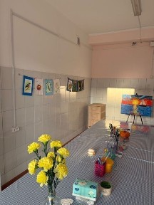 Сдается помещение по часам. Адрес 13мкр.