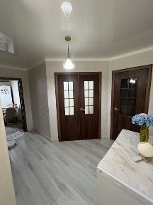 Продается Уютная Красивая квартира, Центр 2 мкр 5В