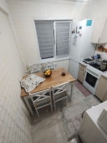 Продам 2х комнатную возле центрального рынка