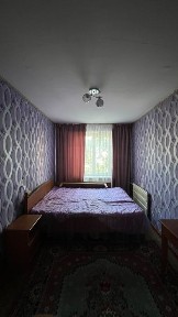 Срочно продается 2х комнатная квартира 7 мкр 54 дом 4 этаж