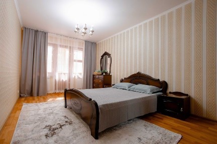 2-х комнатная квартира в центре оп ул. Тәуелсіздік 70