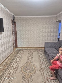 Сдам трёхкомнатную квартиру 10 мкр 12