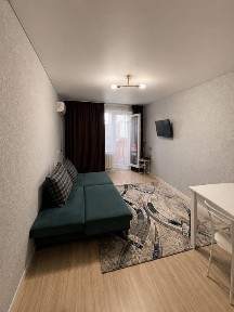 Продаётся 2 комн на Автопарк 12,5