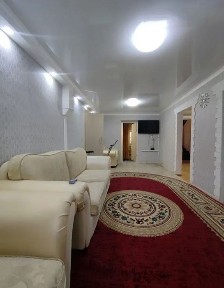 Продам дом в Зачаганске 2этажа 15 соток земли!