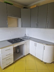 Продам однокомнатную квартиру ( малосемейка)