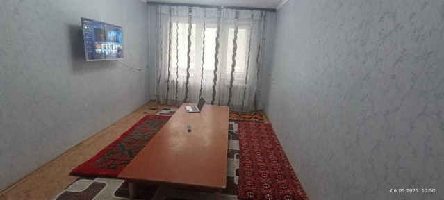 сдается 3 комн квартира в 11 мкрн Уалиханова 192