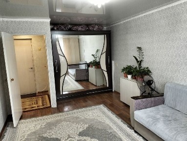 Полуторка на бульваре