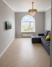 продам просторную 1 комнату квартиру