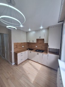 2-х комнатная квартира новой планировки район Достык Молла