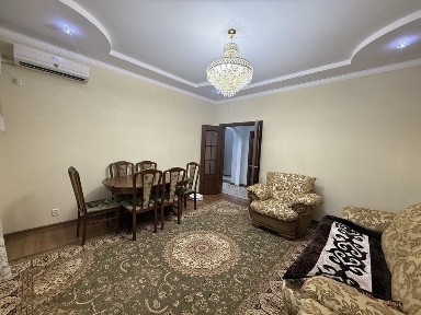 Продаётся 4х комн. квартира лен. проекта по Абая 89 на 2 этаже не угл