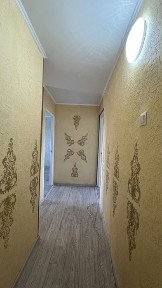 Продается 2х комнатная квартира на 4 этаже, не угловая