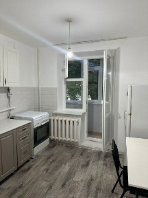 Продам 3х комнатную квартиру в 4м мкрне
