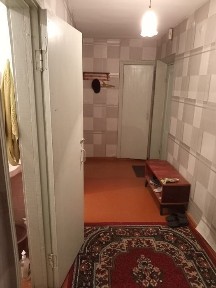 Продам 3х комнатную квартиру. Удобная планировка. Центр поселка.