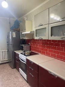Продаётся просторная 3-комнатная квартира в районе жилгородок