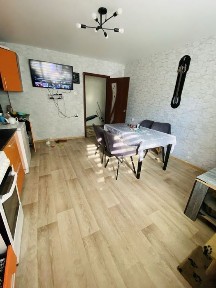 Продам 4 комнатную квартиру