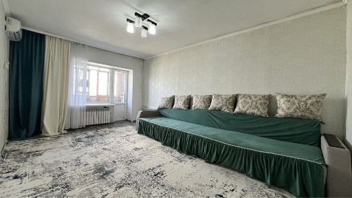 В центре продается 2х комн кв по Абая 60 на 5 этаже, угловая