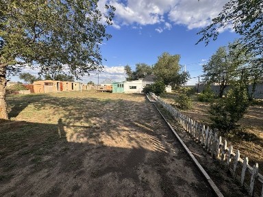 Частный дом с большым участком, можно и под бизнес