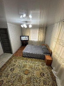 полуторка по ул. Кайсенова -Ауэзова в районе колоса, Цума