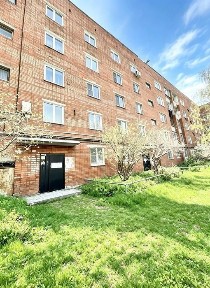 Продам 2 х комнатную квартиру Геологическая 8