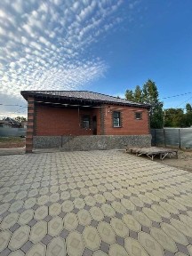 Продается коттедж на Кирпичном со свежим ремонтом