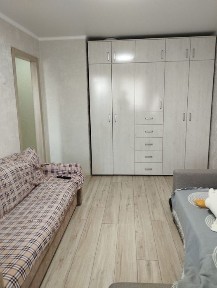Продам 1комн. квартиру, Центр, пластиковые окна, с ремонтом.