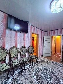 4х комнатный дом с участком 4 сотки, обмен на 2х кв-ру с доплатой