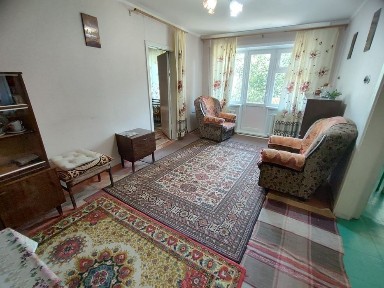 Продам 2 х комн. 2-27, 2 этаж.