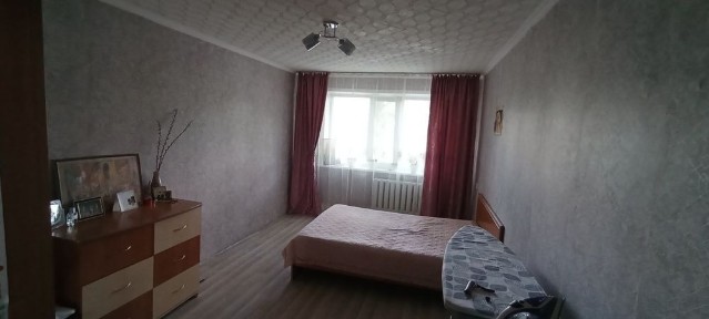 Продам 4-х комнатную квартиру