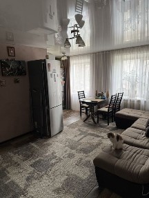 Продам 3-комнатную квартиру 50 лет октября 47