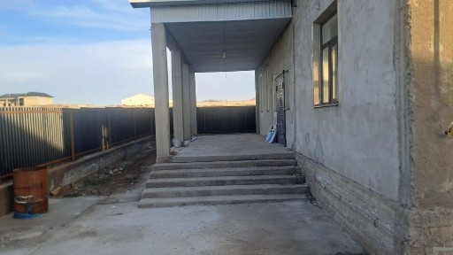 Срочно продам дом в мкр Бозарык от главной ул Байдибек би 150 метров д