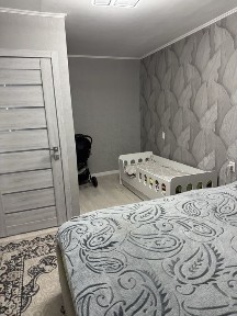 Продам 3-х комнатную квартиру рядом с Солнечным