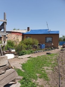 Продаётся полдома