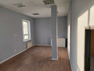 Помещение 46 м², 1-я линия, отдельный вход - под салон, Иманова 17
