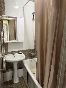 Продается 4-ком. кв. на 4-этаже, в 2-мкр-не, с мебелью
